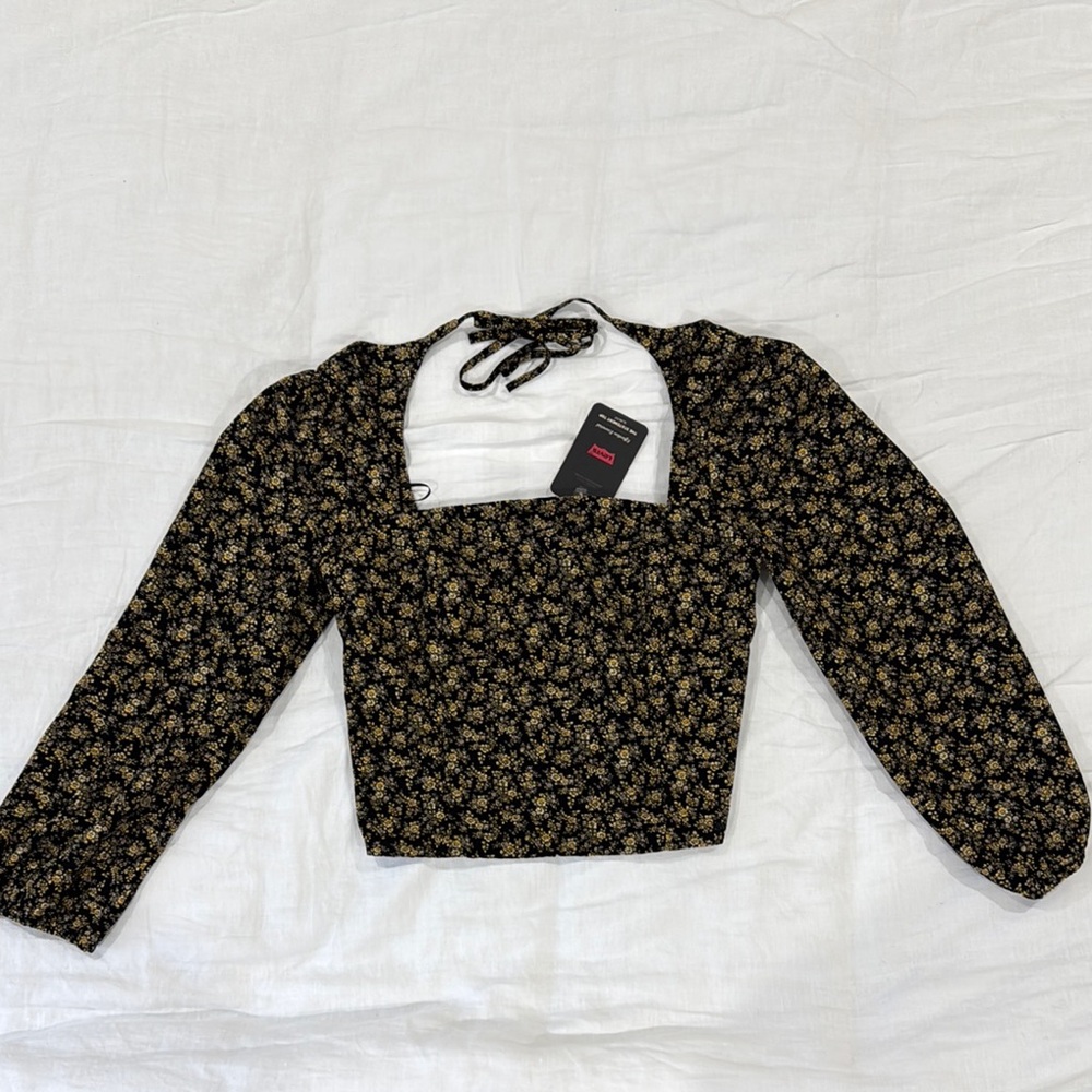 NWT Levi’s Effortless Essential Puff Sleeve Statement Top in Yellow Florals